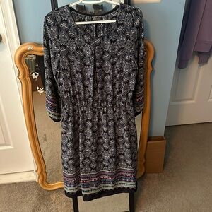 Flowy Patterned Navy Dress